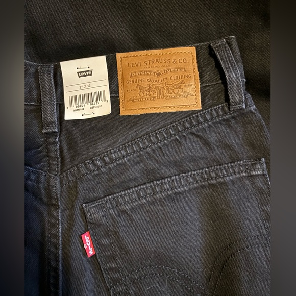 NWT Levi’s High Loose Flare Jeans - Picture 11 of 15